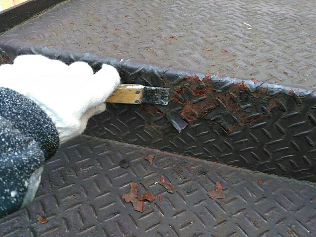 鉄階段　ケレン