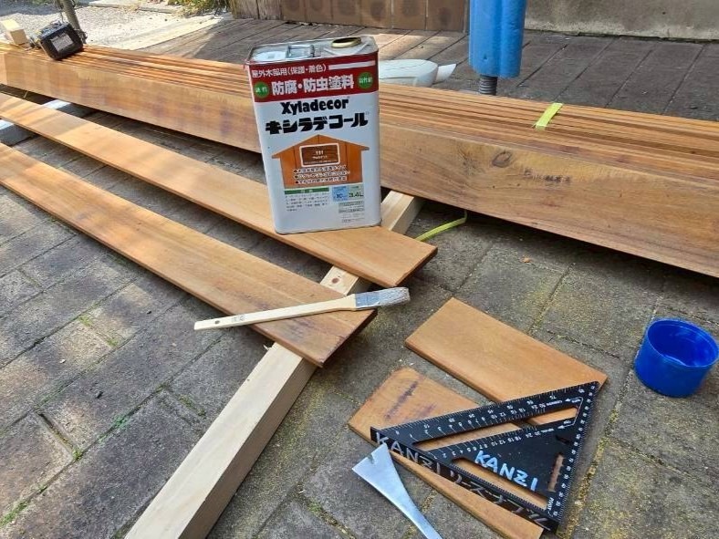 木部に使用したキシラデコールと塗布作業