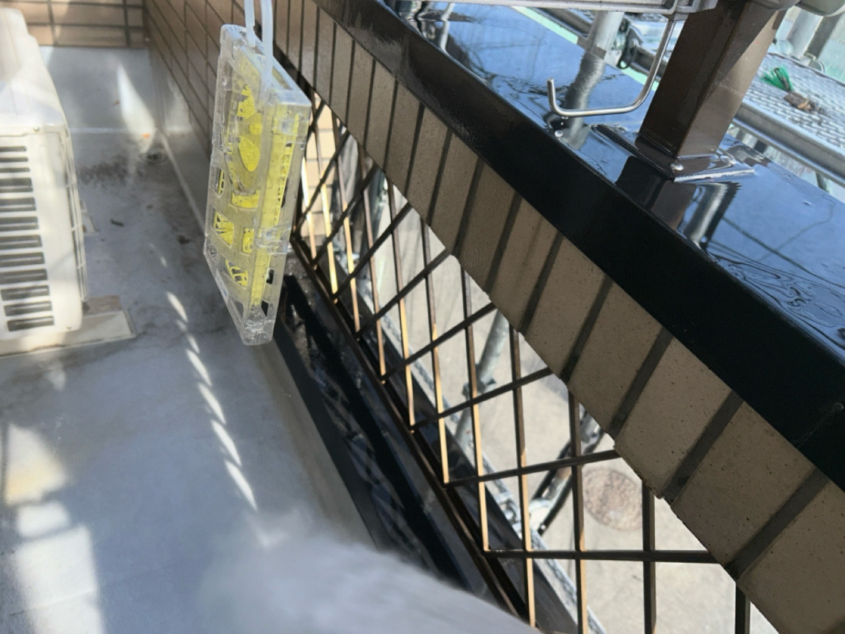 setagaya-renovation-03 バルコニー床の高圧洗浄