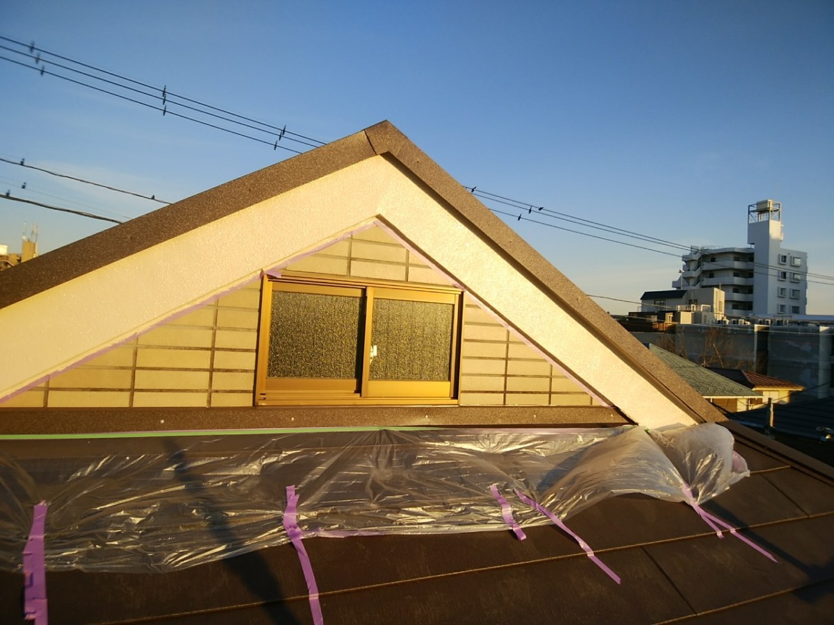 setagaya-renovation-34 塗装を進めた破風まわり