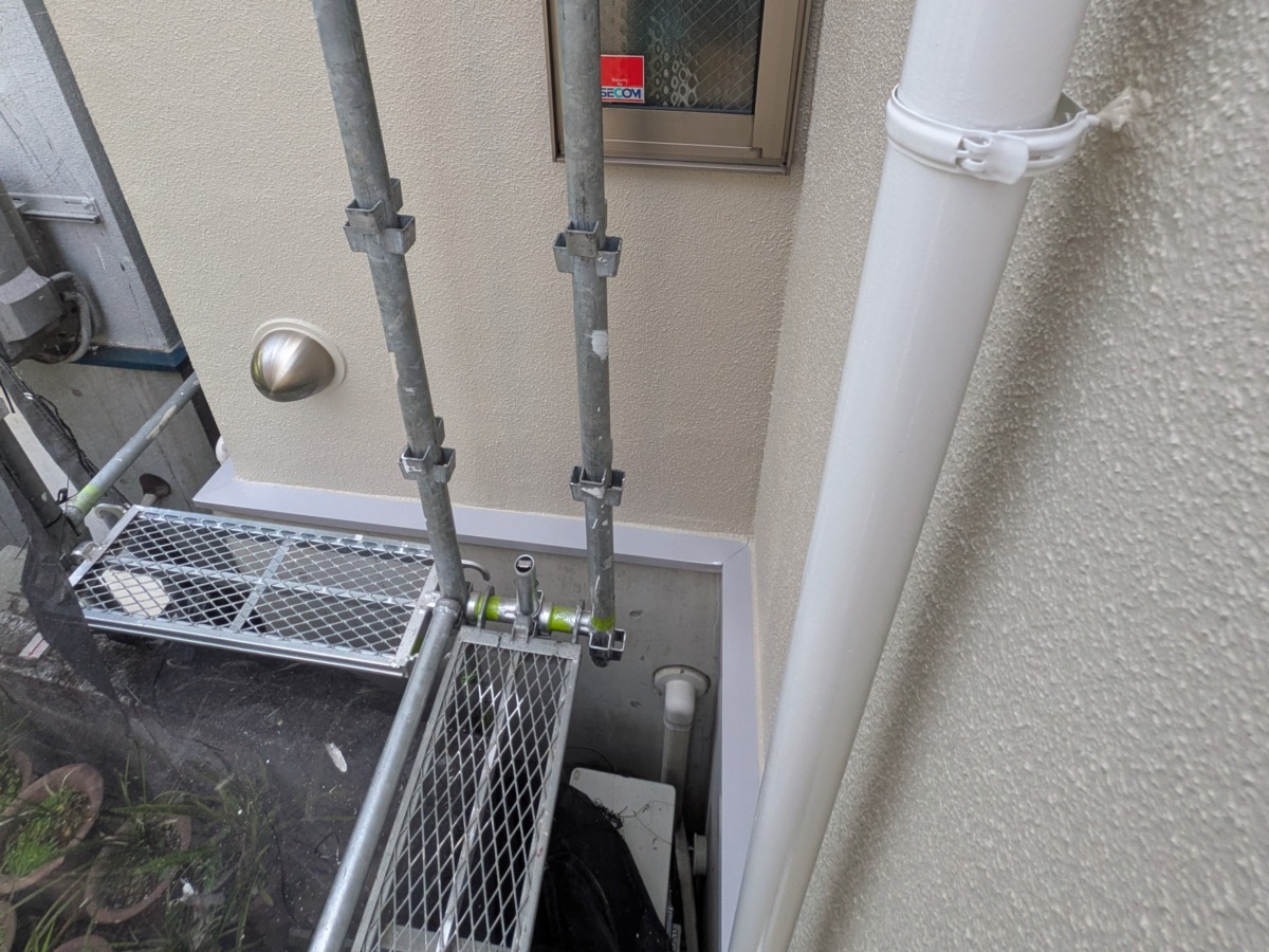 外壁と縦樋まわりの仕上がり