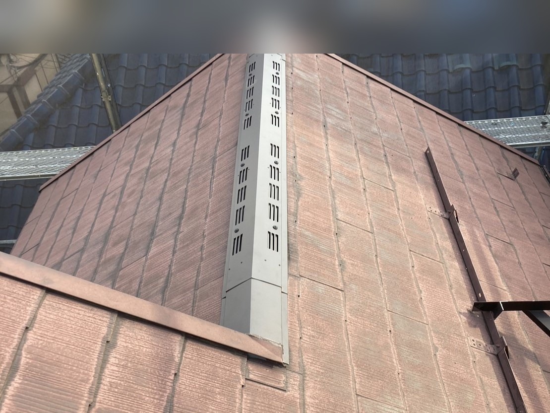 棟板金の取り付け完了